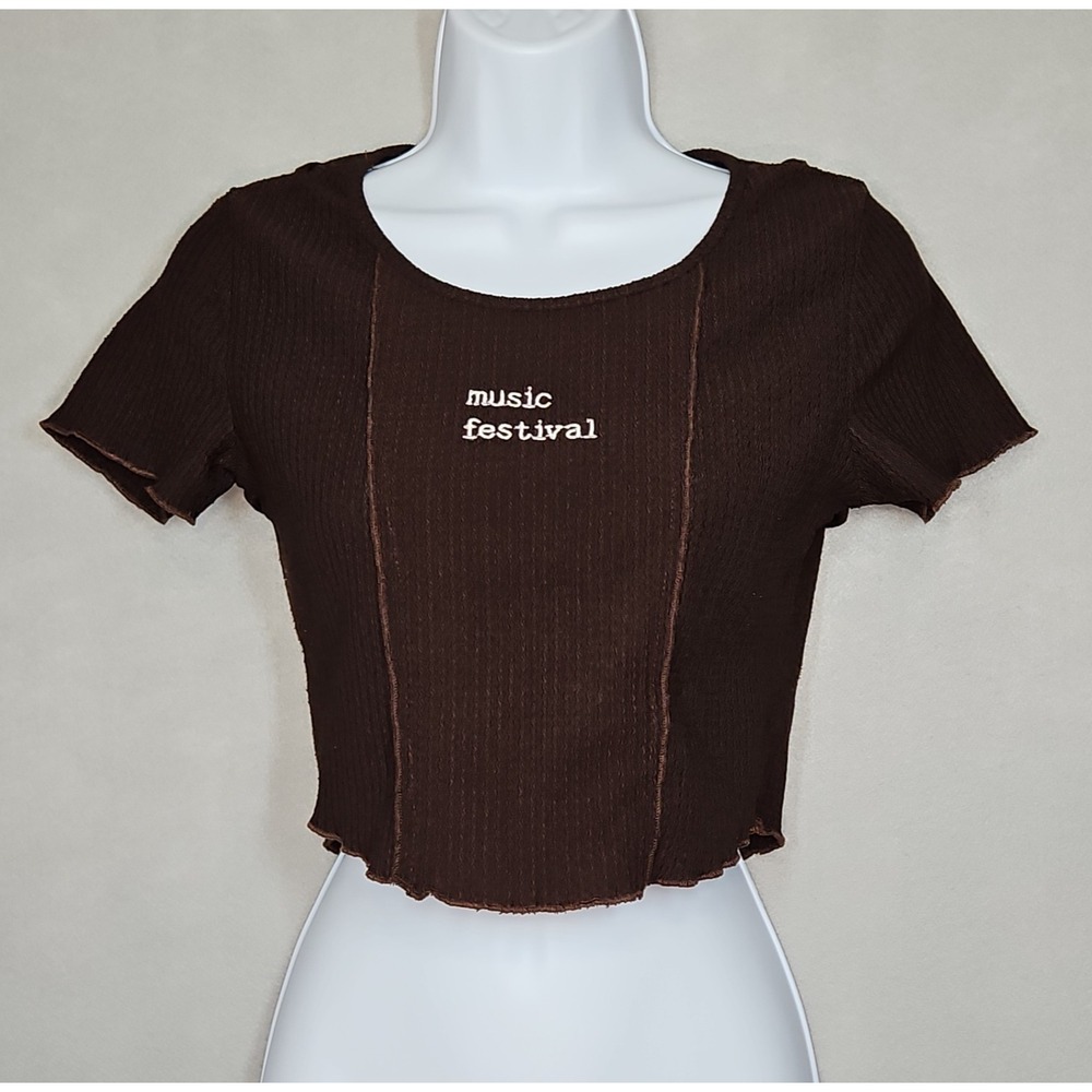 Dazy Womens Brown Cropped Music Festival T Shirt Size Small